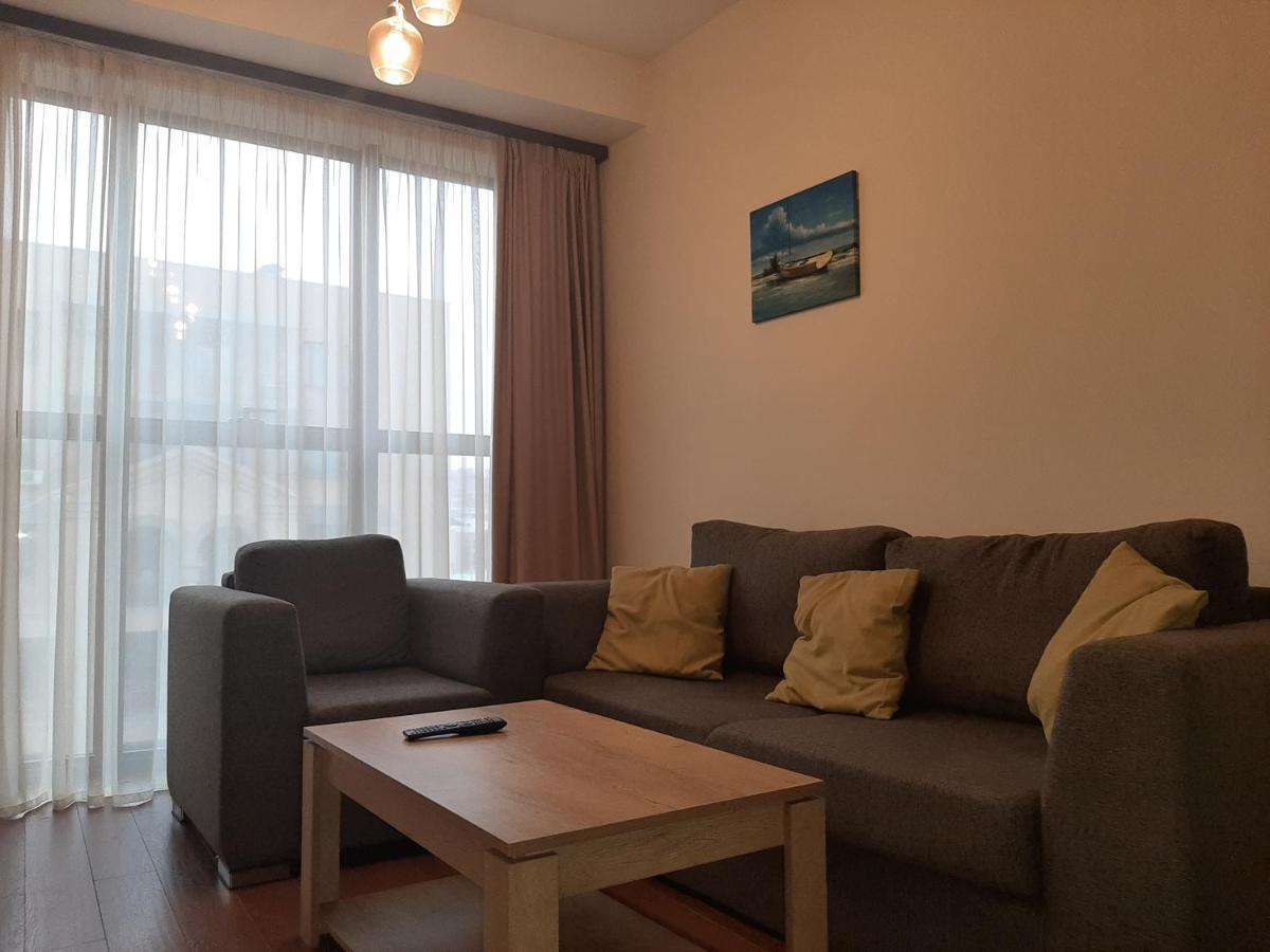 Pride Properties Welcomes You At 17 Buzant St 11-166 Yerevan Armenia Eksteriør billede