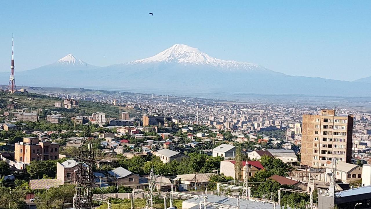 Pride Properties Welcomes You At 17 Buzant St 11-166 Yerevan Armenia Eksteriør billede