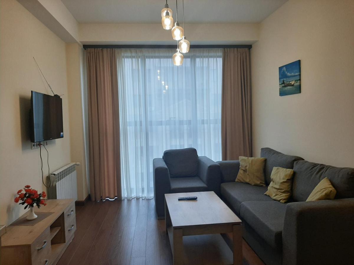 Pride Properties Welcomes You At 17 Buzant St 11-166 Yerevan Armenia Eksteriør billede