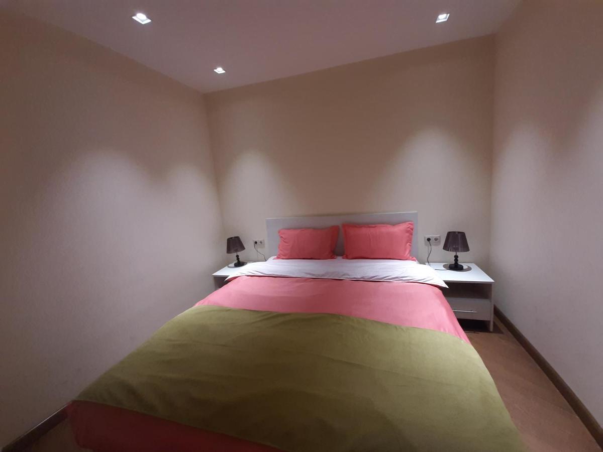 Pride Properties Welcomes You At 17 Buzant St 11-166 Yerevan Armenia Eksteriør billede